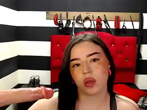 Snapshot of Marian_Ran chatting on January 2025 09:16:02 AM Marian Ran online show from January 2025 09:16:02 AM