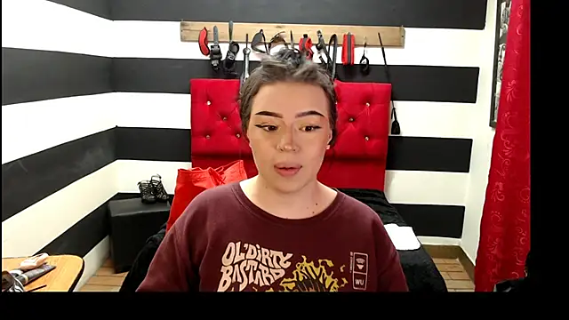 Snapshot of Marian_Ran chatting on February 2025 03:08:02 AM Marian Ran online show from February 2025 03:08:02 AM