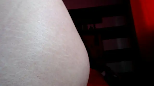 Snapshot of Marian_Ran chatting on February 2025 12:18:02 PM Marian Ran online show from February 2025 12:18:02 PM