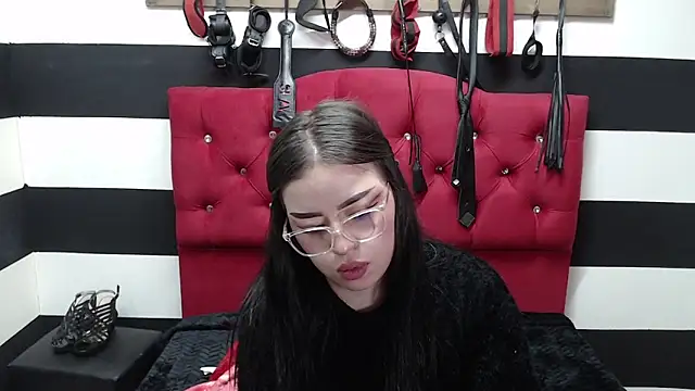 Snapshot of Marian_Ran chatting on February 2025 08:58:02 AM Marian Ran online show from February 2025 08:58:02 AM