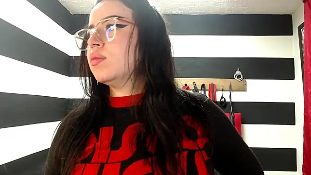 Snapshot of Marian_Ran chatting on February 2025 10:44:02 AM Marian Ran online show from February 2025 10:44:02 AM