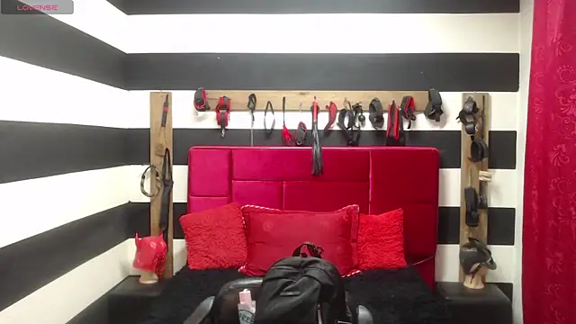 Snapshot of Marian_Ran chatting on September 2025 03:31:01 AM Marian Ran online show from September 2025 03:31:01 AM