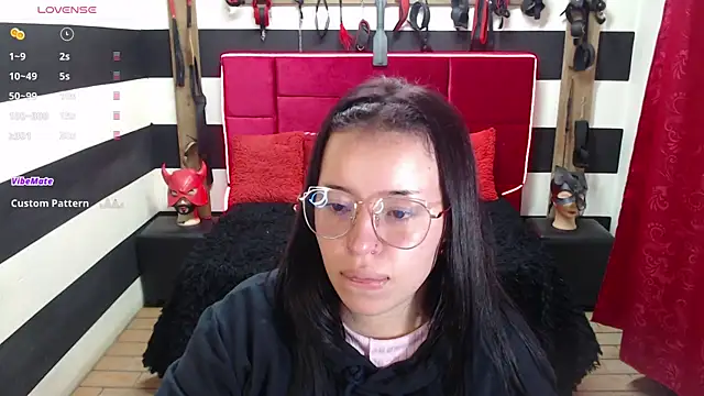 Snapshot of Marian_Ran chatting on October 2025 03:35:01 AM Marian Ran online show from October 2025 03:35:01 AM