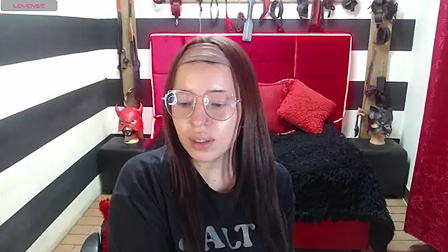 Snapshot of Marian_Ran chatting on October 2025 03:59:02 AM Marian Ran online show from October 2025 03:59:02 AM