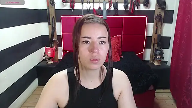 Snapshot of Marian_Ran chatting on October 2025 02:14:02 AM Marian Ran online show from October 2025 02:14:02 AM