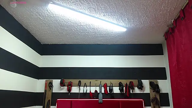 Snapshot of Marian_Ran chatting on October 2025 03:17:02 AM Marian Ran online show from October 2025 03:17:02 AM