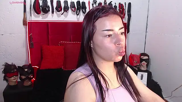 Snapshot of Marian_Ran chatting on November 2025 12:11:02 AM Marian Ran online show from November 2025 12:11:02 AM