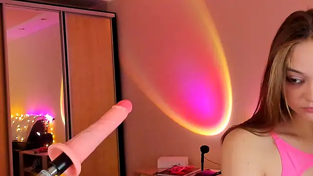 Snapshot of May_Flower chatting on January 2025 01:13:01 PM May Flower online show from January 2025 01:13:01 PM