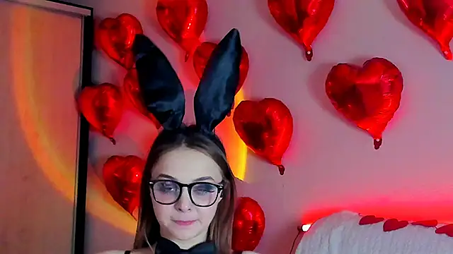 Snapshot of May_Flower chatting on February 2025 05:44:01 PM May Flower online show from February 2025 05:44:01 PM