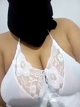 DLa3Ni online show from September 2025 03:45:01 PM