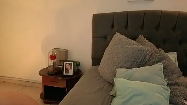 Emma Lombardi online show from March 2026 01:17:02 PM