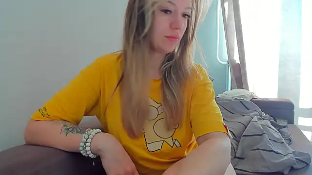 foxy blond online show from April 2026 12:27:01 AM