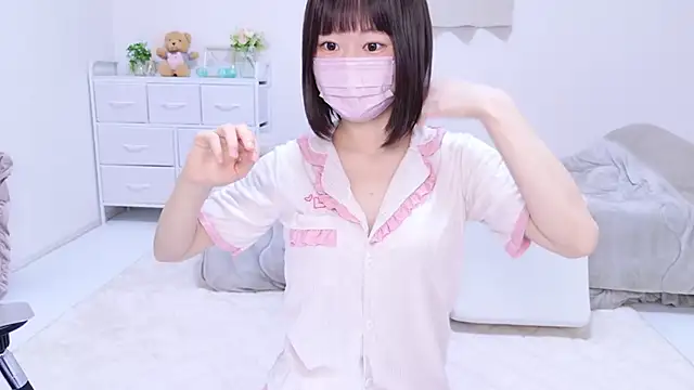 Snapshot of Im_Yu-na chatting on February 2025 09:23:02 PM Im Yu-na online show from February 2025 09:23:02 PM