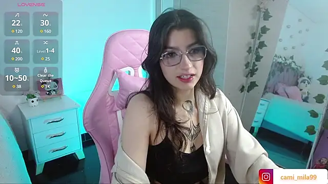 Snapshot of cami_mila9 chatting on January 2025 04:02:01 AM cami mila9 online show from January 2025 04:02:01 AM