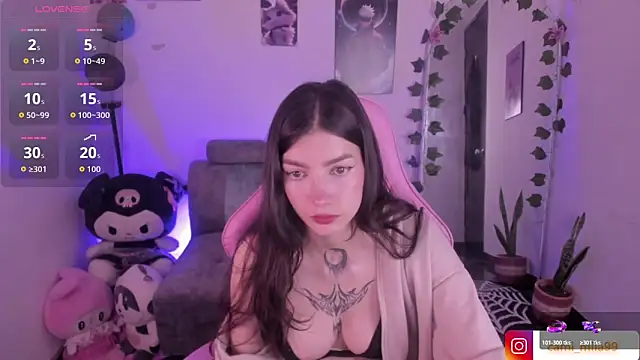 Snapshot of cami_mila9 chatting on October 2025 10:28:02 PM cami mila9 online show from October 2025 10:28:02 PM