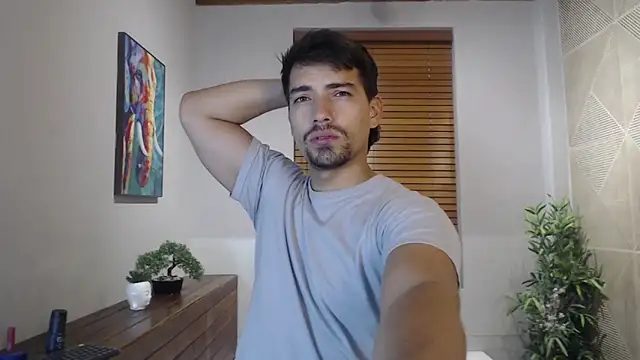 Ian Daviz online show from February 2025 08:37:01 PM