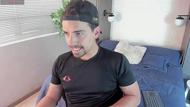 Ian Daviz online show from March 2025 09:13:01 PM