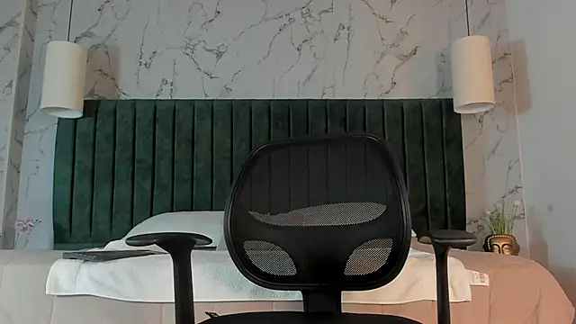 Ian Daviz online show from March 2025 08:50:02 PM