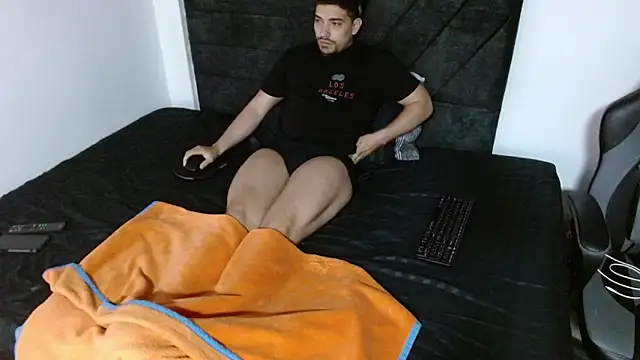 Snapshot of Ian_Daviz chatting on February 2026 10:03:02 AM Ian Daviz online show from February 2026 10:03:02 AM