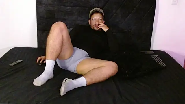 Snapshot of Ian_Daviz chatting on May 2026 03:13:01 AM Ian Daviz online show from May 2026 03:13:01 AM