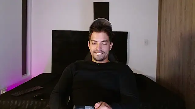 Snapshot of Ian_Daviz chatting on May 2026 03:23:01 AM Ian Daviz online show from May 2026 03:23:01 AM
