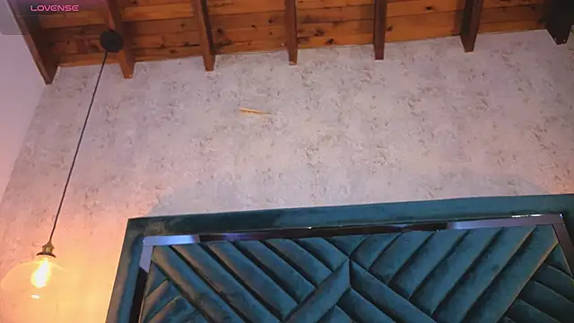 Lucy Vega online show from September 2025 04:38:02 AM