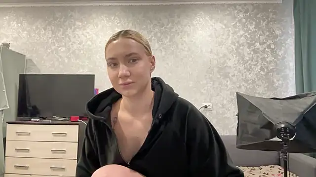 AnneBall online show from January 2025 08:18:02 AM