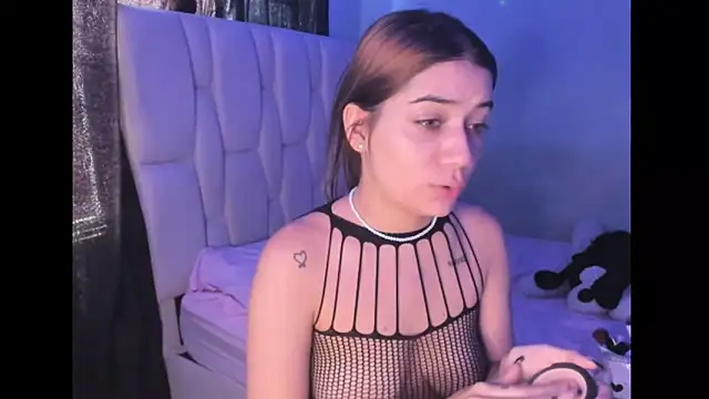 KittyKlum online show from January 2025 04:06:01 PM