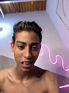 Mauuu18 online show from February 2025 03:37:01 AM