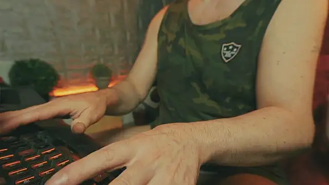 alex-volo online show from July 2026 08:17:02 PM