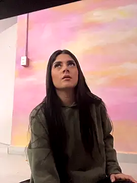 Amy-Saenz online show from October 2025 01:26:02 PM