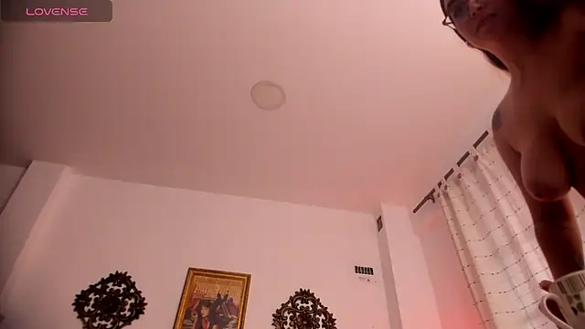 VeronicaGilss online show from June 2026 10:23:02 PM