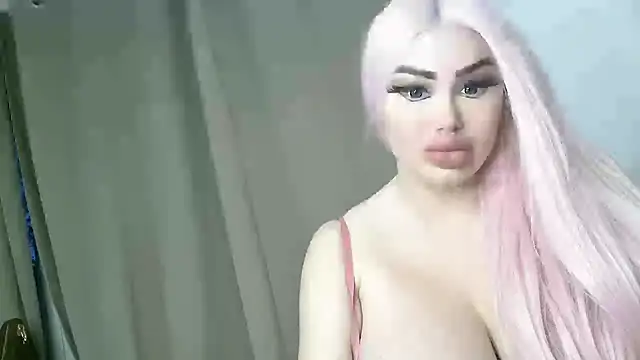 Snapshot of bibibugatti chatting on November 2025 04:03:01 PM bibibugatti online show from November 2025 04:03:01 PM