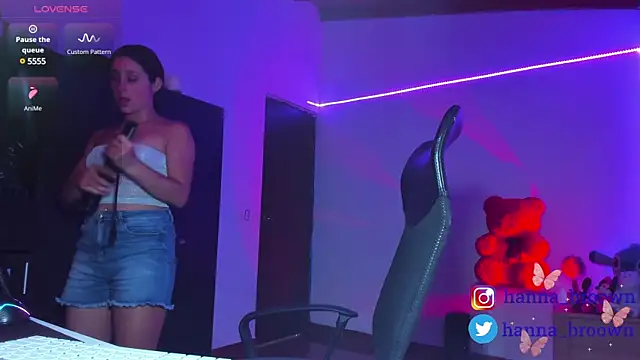 Snapshot of hannaa_brown chatting on February 2025 10:25:02 PM hannaa brown online show from February 2025 10:25:02 PM