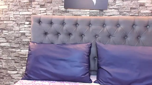 EvaaLovia1 online show from January 2025 05:27:01 PM