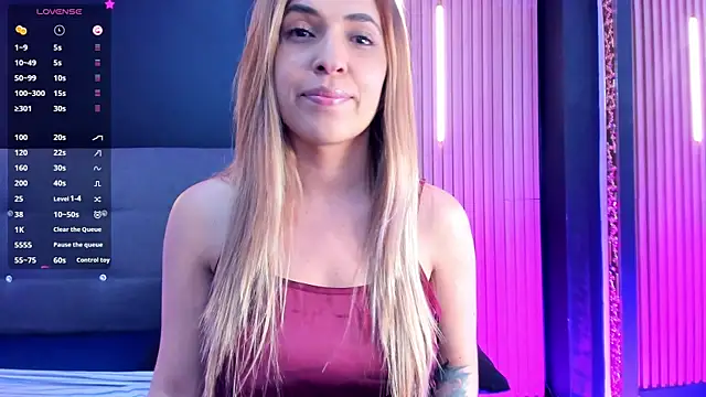 EvaaLovia1 online show from May 2026 04:04:01 PM