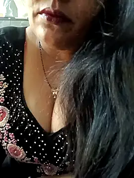 Snapshot of sneha_rose chatting on January 2025 06:24:01 AM sneha rose online show from January 2025 06:24:01 AM