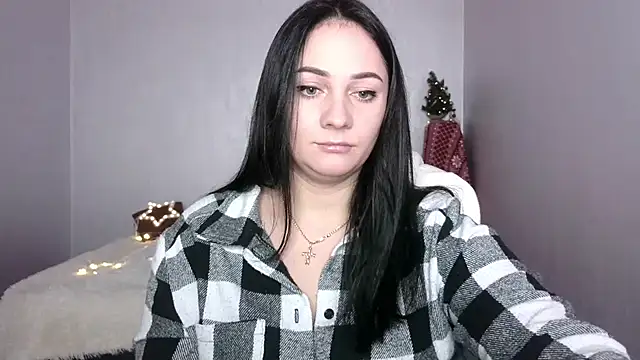 Snapshot of Emelyblum chatting on January 2025 04:17:02 AM Emelyblum online show from January 2025 04:17:02 AM