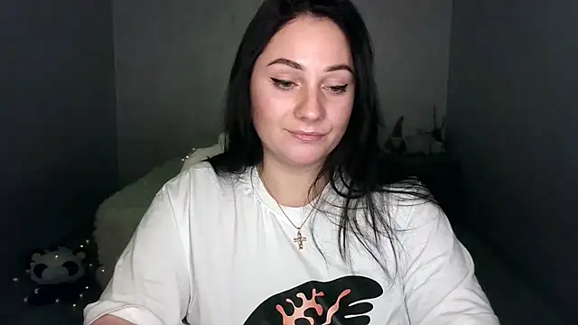 Snapshot of Emelyblum chatting on March 2025 06:24:02 AM Emelyblum online show from March 2025 06:24:02 AM