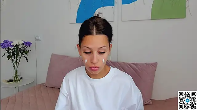 SelenaRousey online show from May 2026 06:55:01 AM