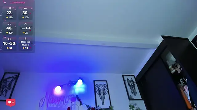 Snapshot of NaomiAsha chatting on March 2025 02:25:02 AM NaomiAsha online show from March 2025 02:25:02 AM