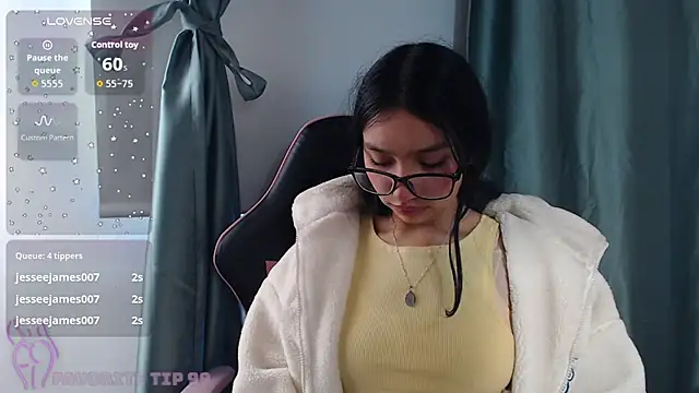 Stefanygp online show from October 2025 11:28:02 AM