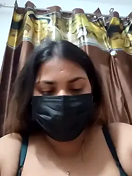 Hotmilfxox online show from December 2024 01:38:02 PM