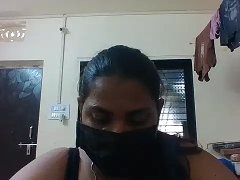 Hotmilfxox online show from May 2026 08:22:02 AM