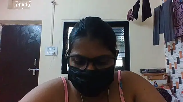 Hotmilfxox online show from June 2026 08:38:01 AM