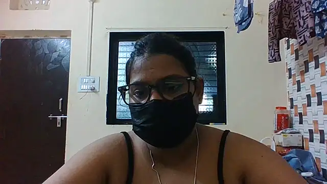 Hotmilfxox online show from June 2026 11:14:01 AM