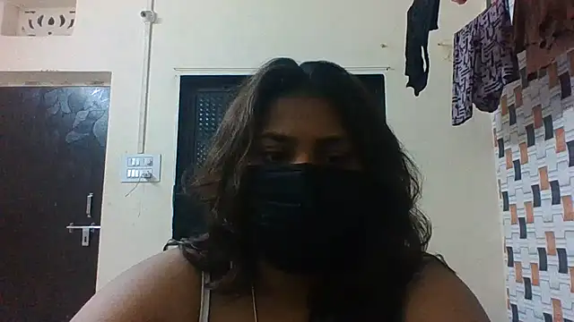 Hotmilfxox online show from June 2026 02:38:01 PM