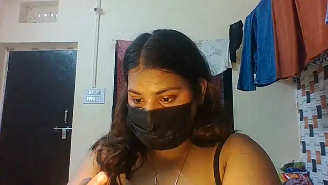 Hotmilfxox online show from July 2026 08:21:01 AM