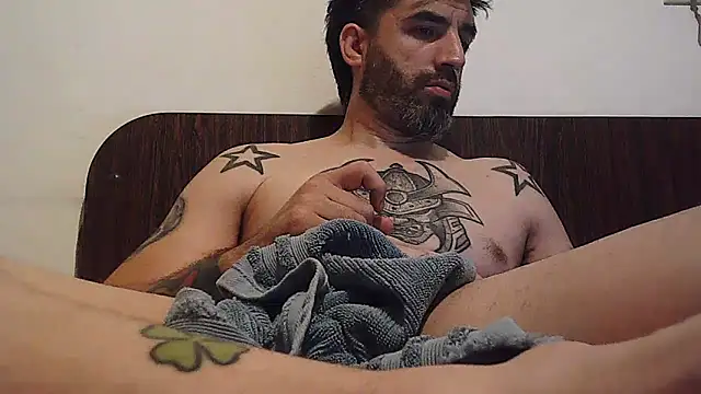 Snapshot of ozzypsico13 chatting on December 2024 06:00:02 AM ozzypsico13 online show from December 2024 06:00:02 AM