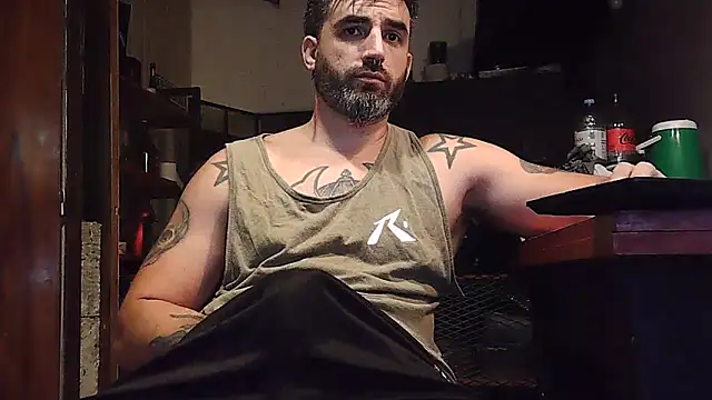 Snapshot of ozzypsico13 chatting on March 2025 08:18:02 PM ozzypsico13 online show from March 2025 08:18:02 PM